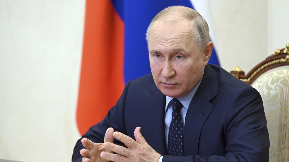 No decision yet, says Russian diplomat on Putin attending G-20 summit